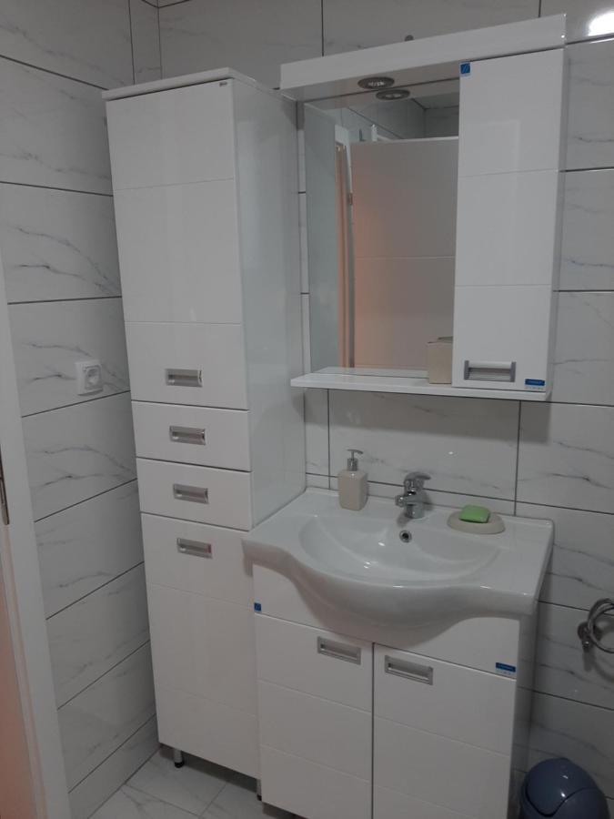 Apartman Panic Apartment Пирот Екстериор снимка